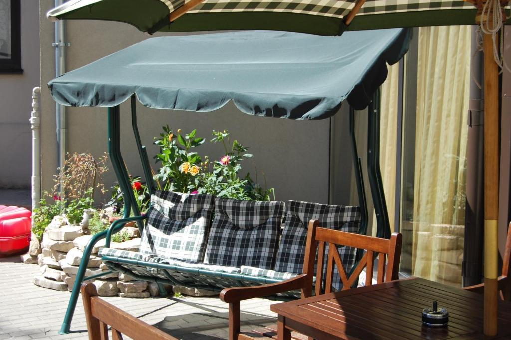 Linovo With Free Parking Hotel Riga Exterior photo